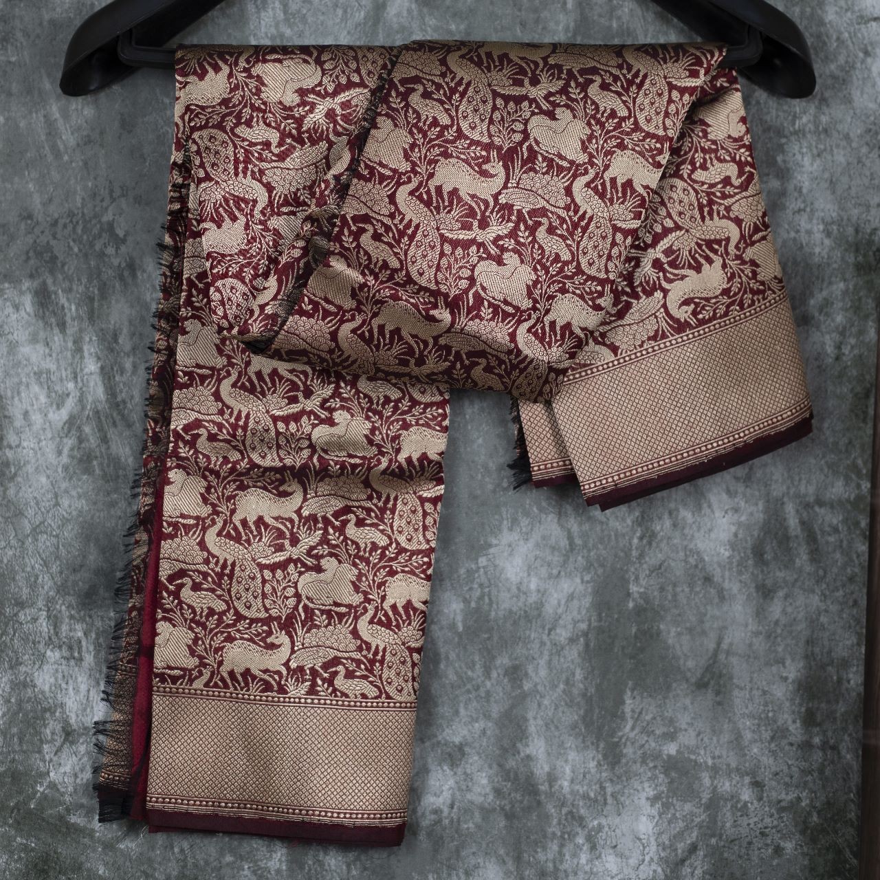MAROON KATAN FIGURE SILK DUPATTA